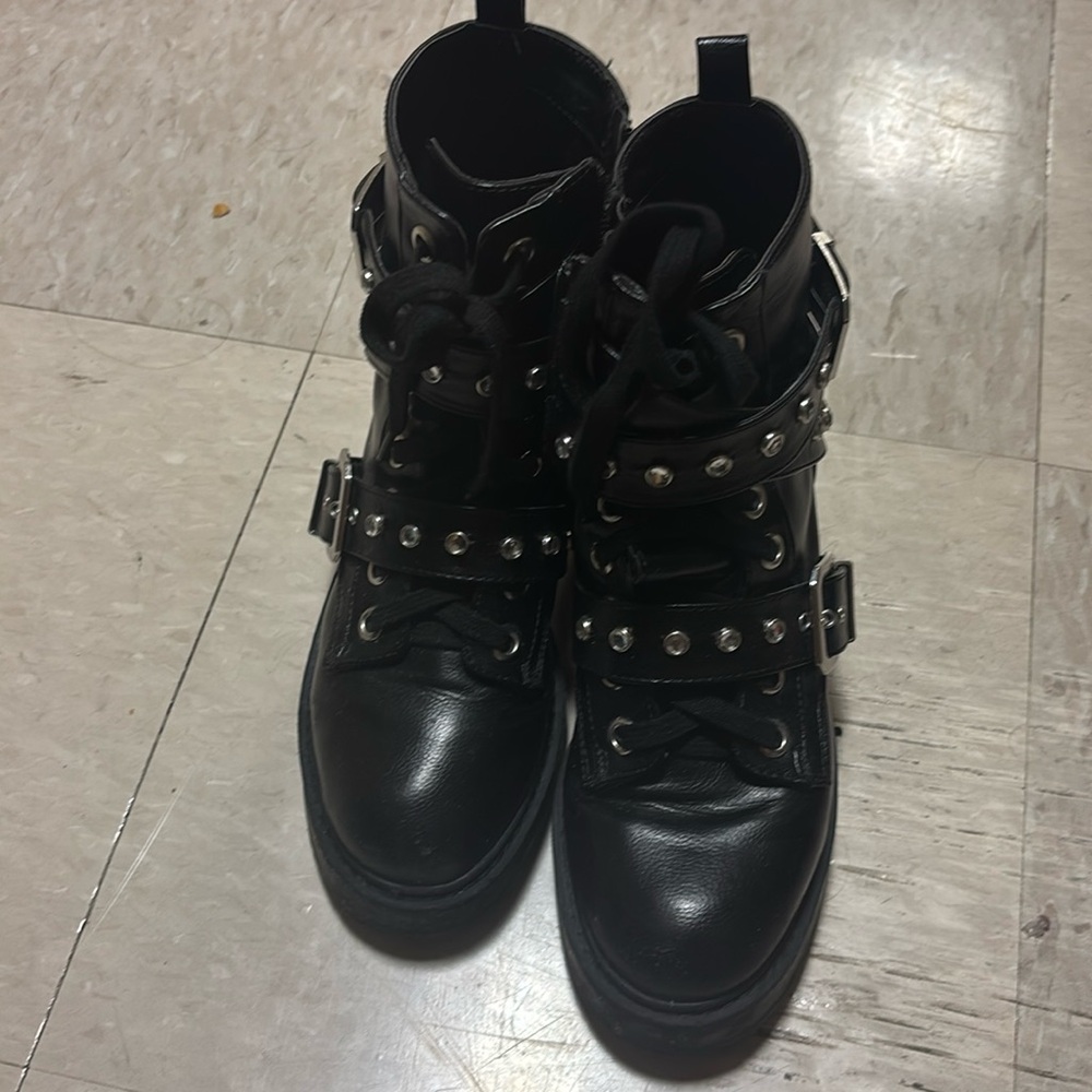 BLACK FAUX LEATHER BOOTS